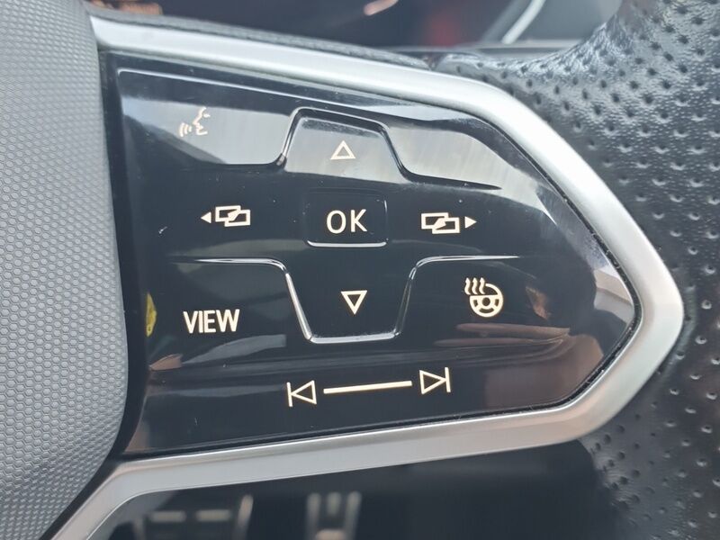 More views of Volkswagen Tiguan
