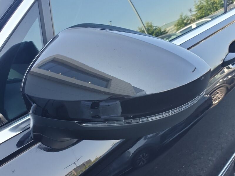 More views of Volkswagen Tiguan