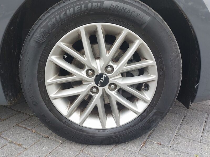 More views of Kia Rio