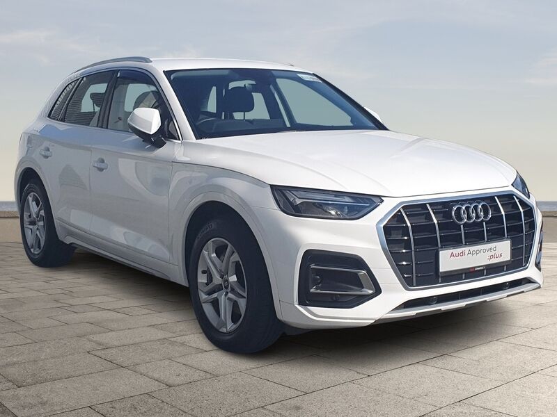 More views of Audi Q5