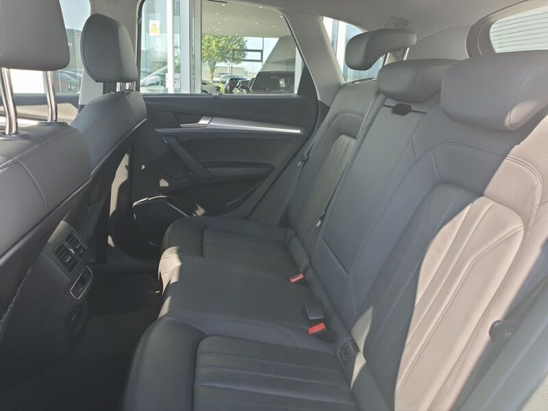 More views of Audi Q5