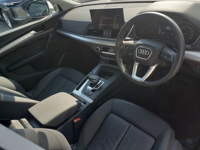 More views of Audi Q5