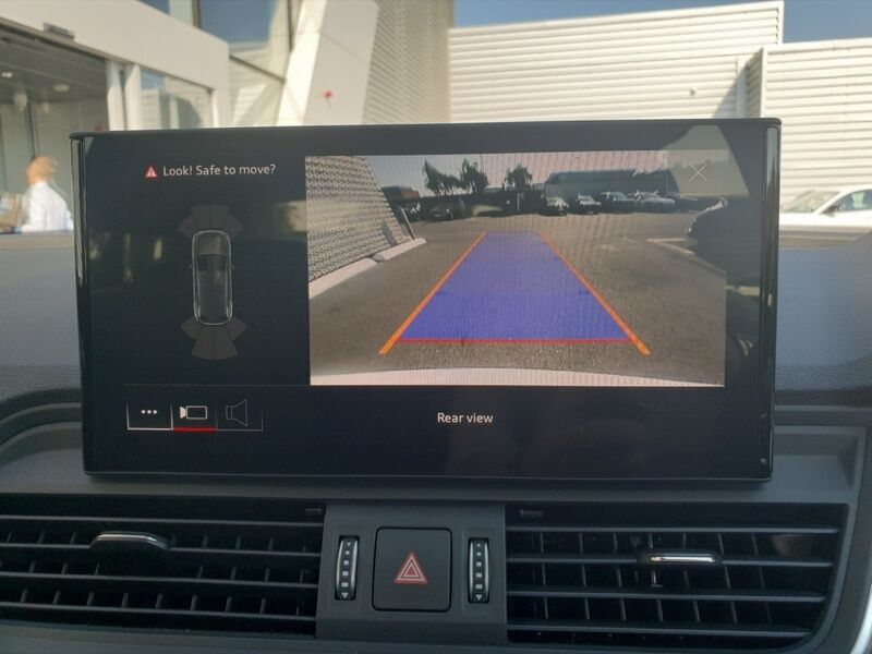 More views of Audi Q5