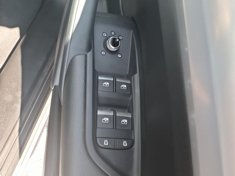 More views of Audi Q5