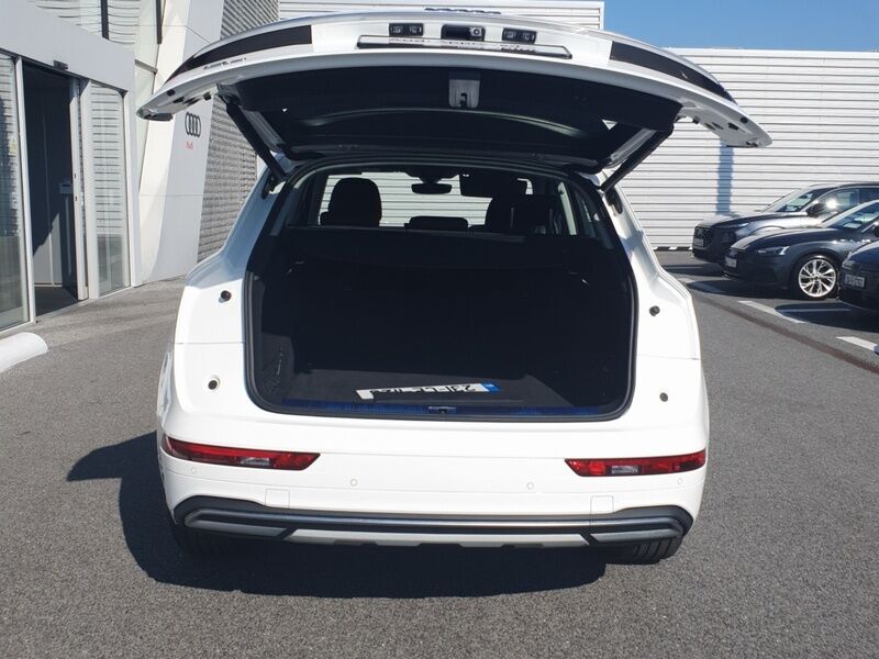 More views of Audi Q5