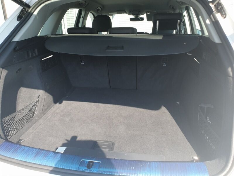 More views of Audi Q5