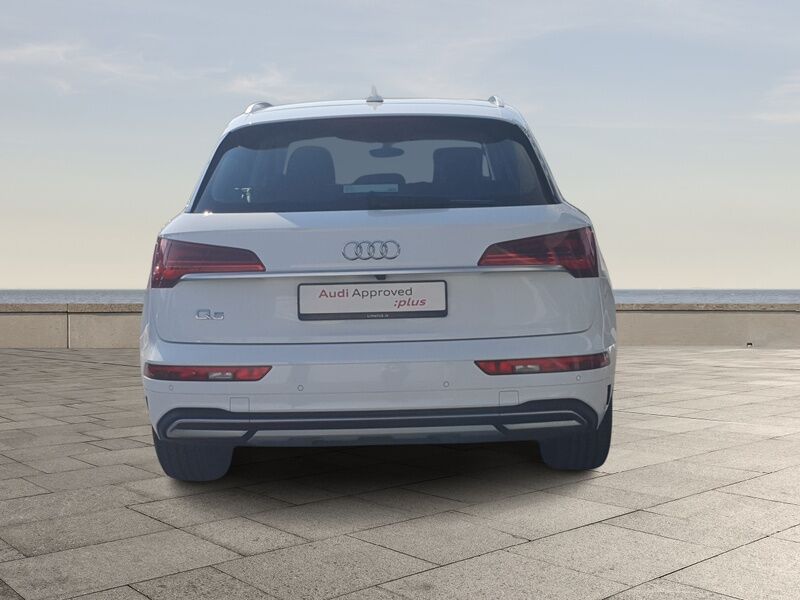 More views of Audi Q5