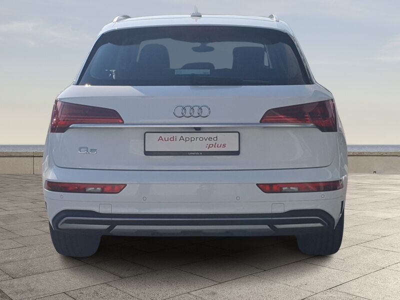 More views of Audi Q5