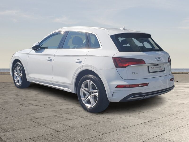 More views of Audi Q5
