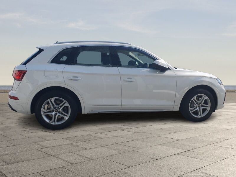 More views of Audi Q5