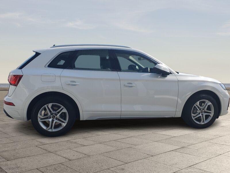 More views of Audi Q5