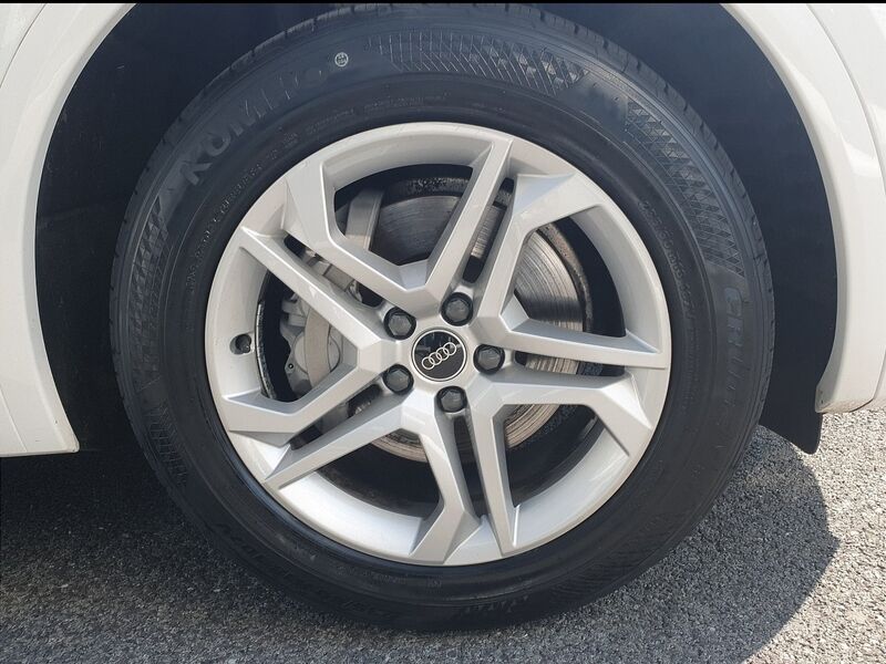 More views of Audi Q5
