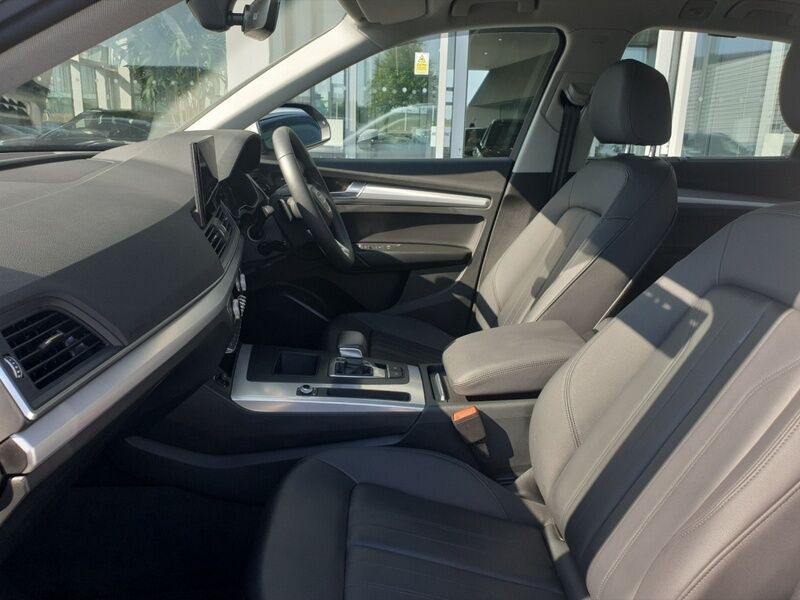 More views of Audi Q5