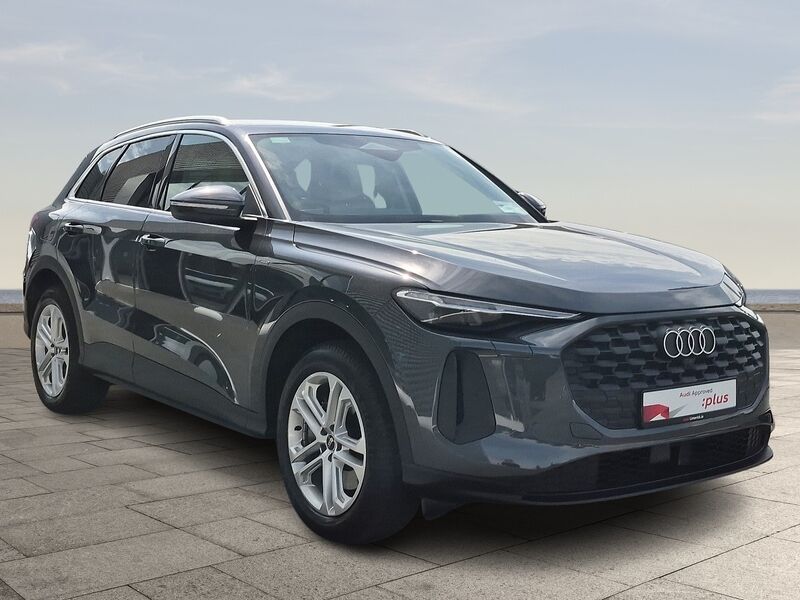 More views of Audi Q5