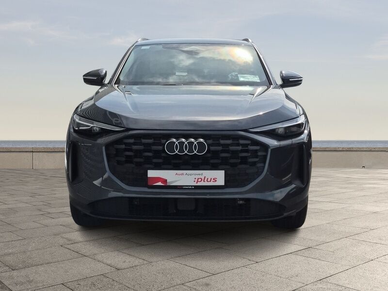 More views of Audi Q5