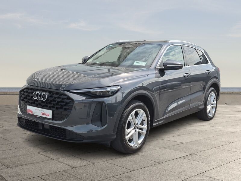 More views of Audi Q5