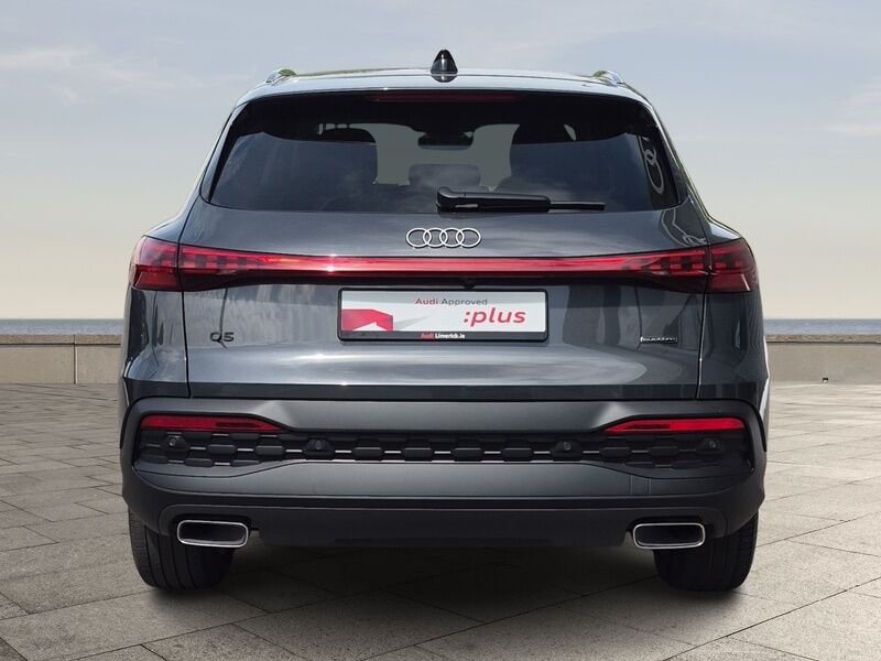 More views of Audi Q5