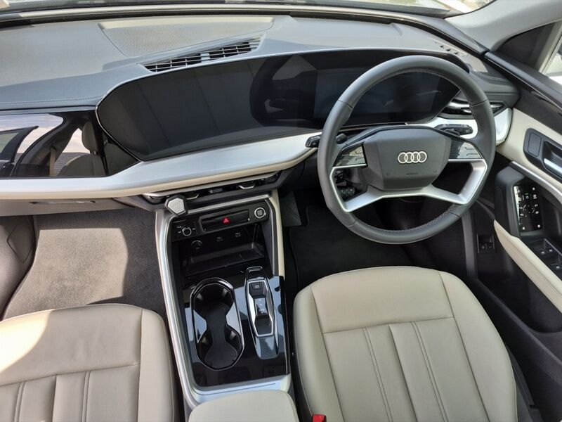 More views of Audi Q5