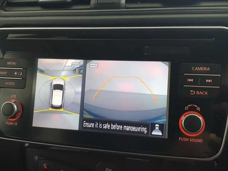 More views of Nissan Leaf