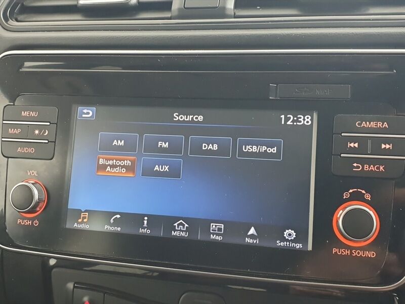 More views of Nissan Leaf