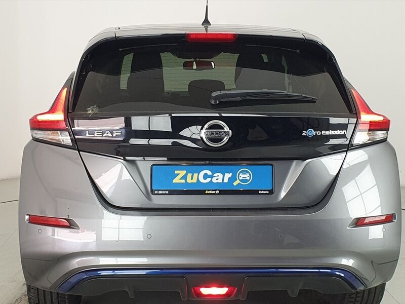 More views of Nissan Leaf