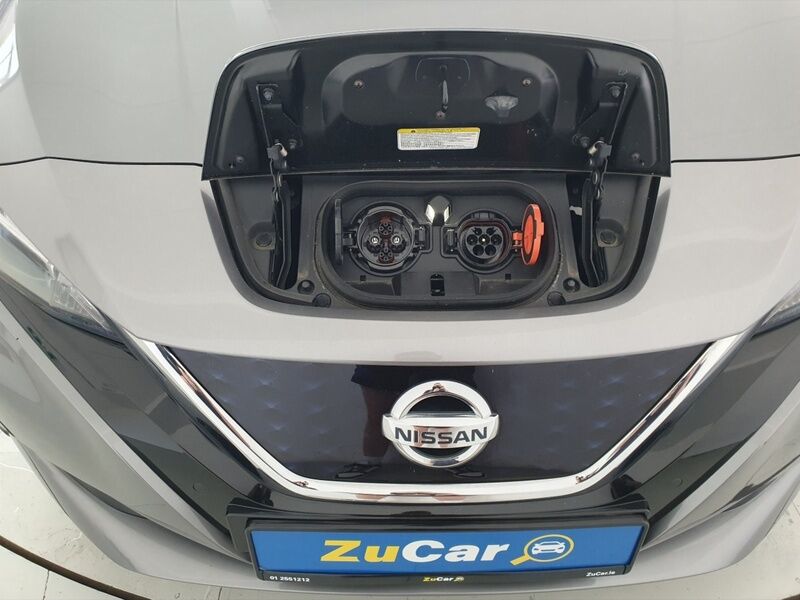 More views of Nissan Leaf