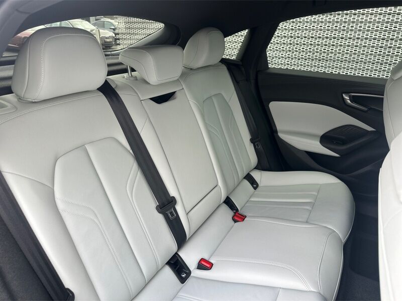 More views of Audi A5