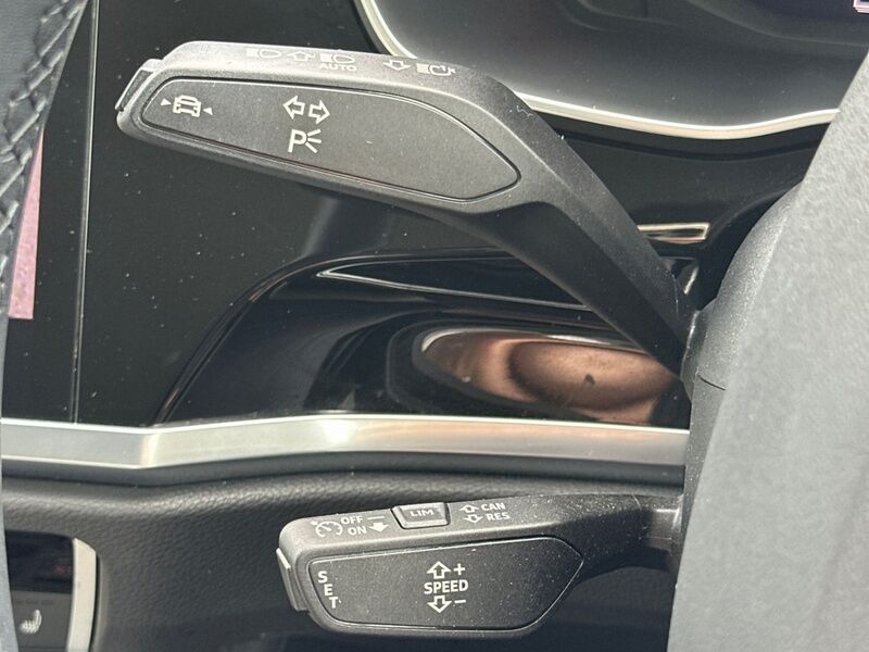 More views of Audi Q3