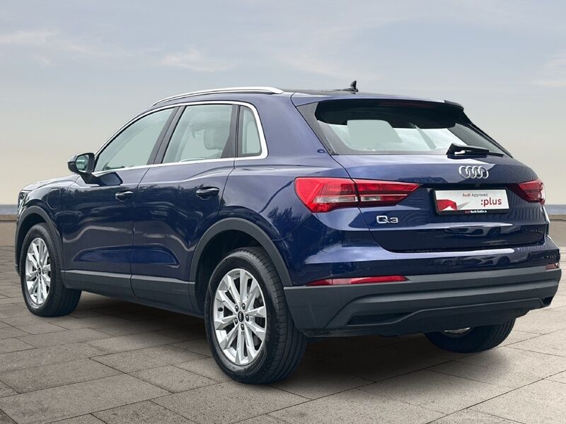 More views of Audi Q3