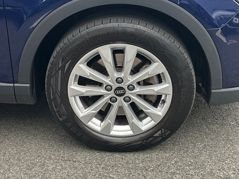 More views of Audi Q3