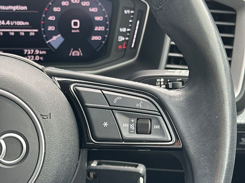 More views of Audi A1