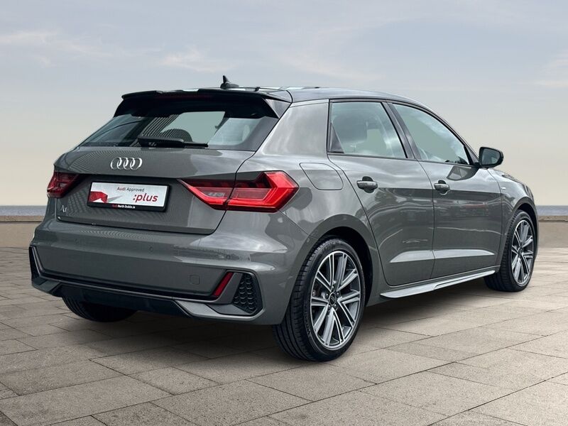 More views of Audi A1