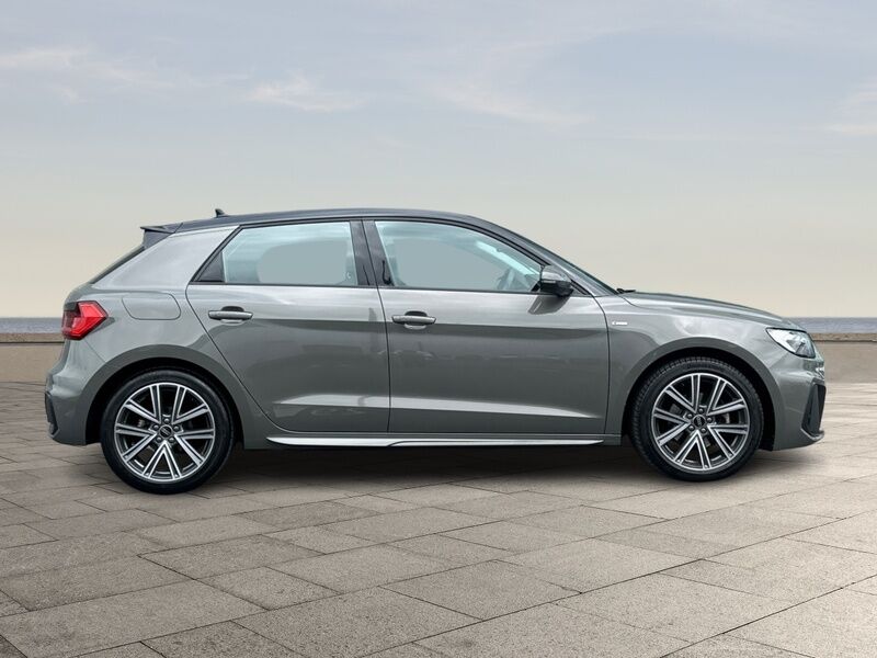 More views of Audi A1