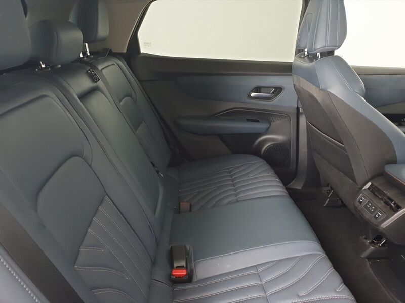 More views of Nissan Ariya