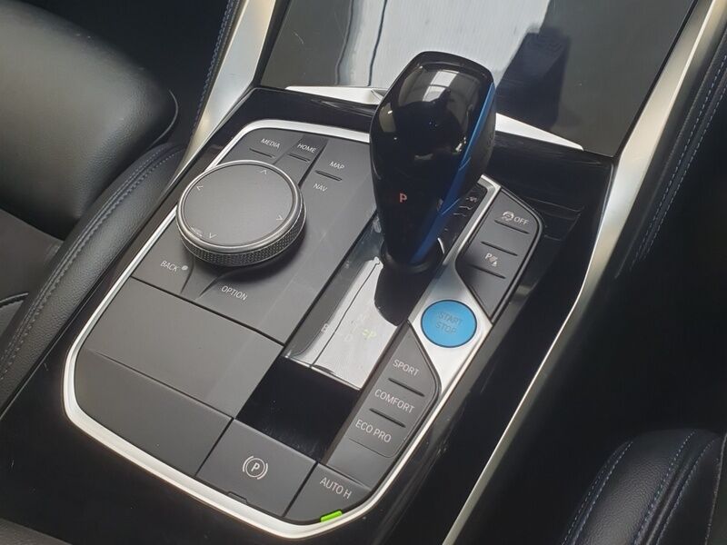 More views of BMW i4