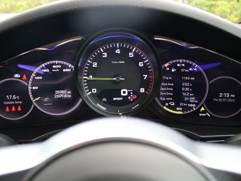 More views of Porsche Cayenne