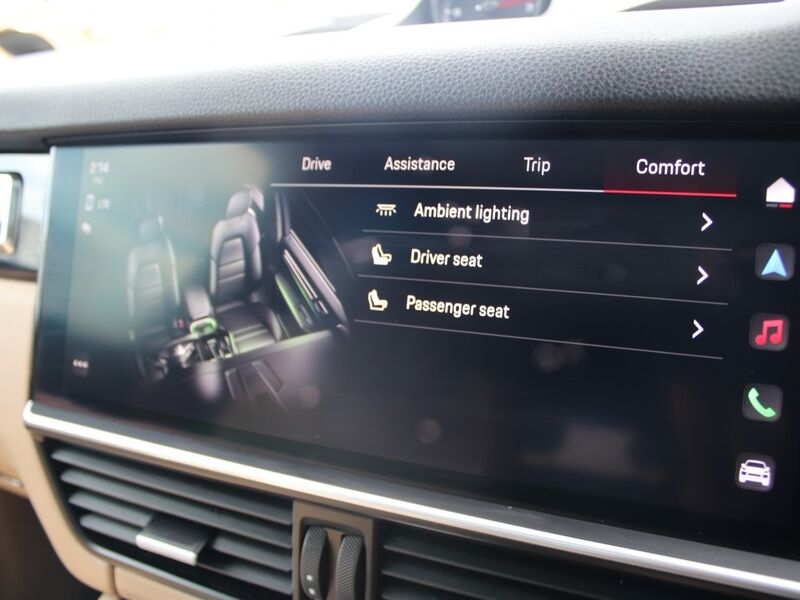 More views of Porsche Cayenne