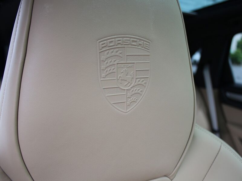 More views of Porsche Cayenne