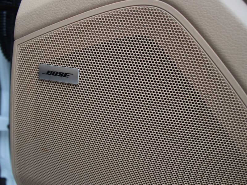 More views of Porsche Cayenne