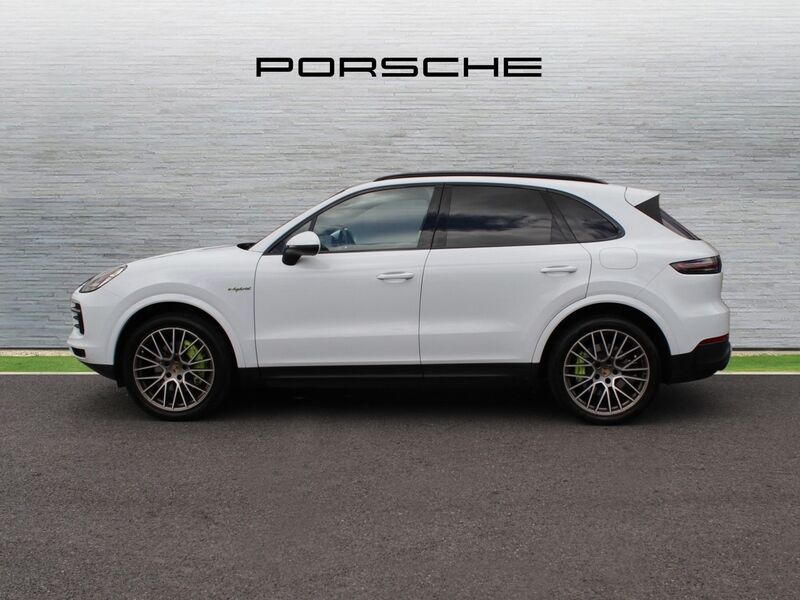 More views of Porsche Cayenne