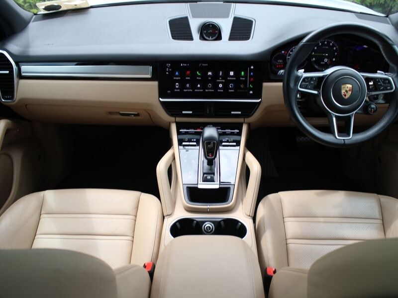 More views of Porsche Cayenne