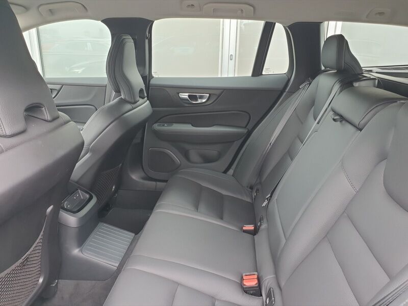 More views of Volvo V60