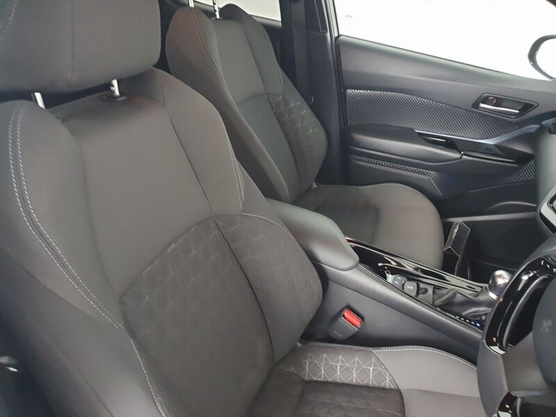 More views of Toyota C-HR