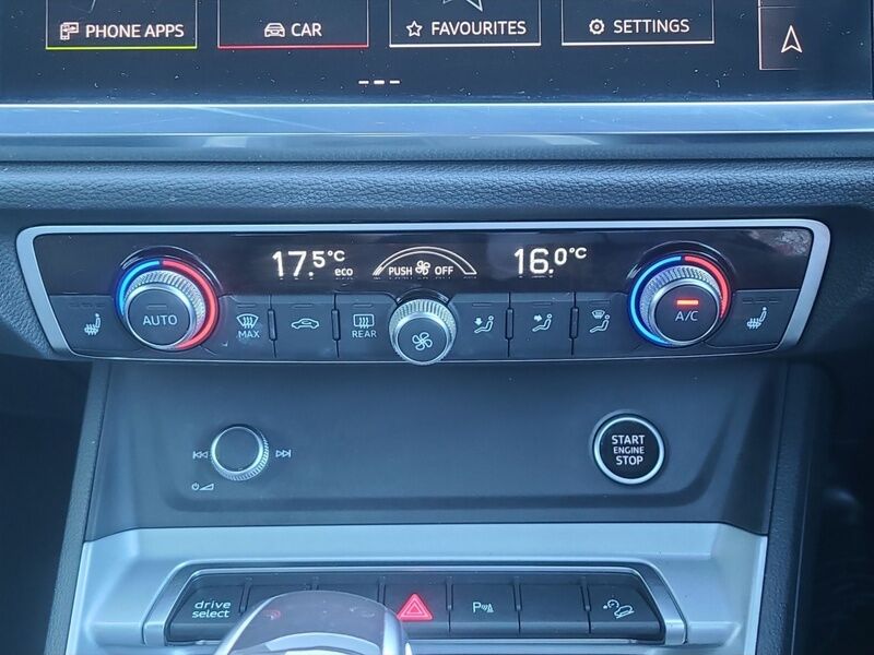More views of Audi Q3