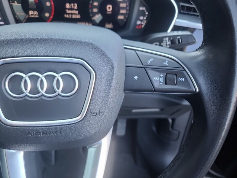 More views of Audi Q3