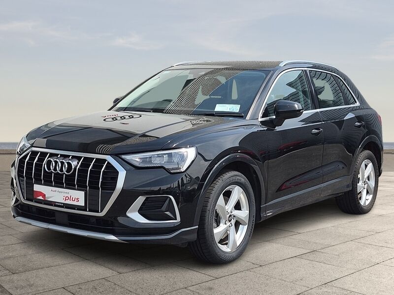 More views of Audi Q3