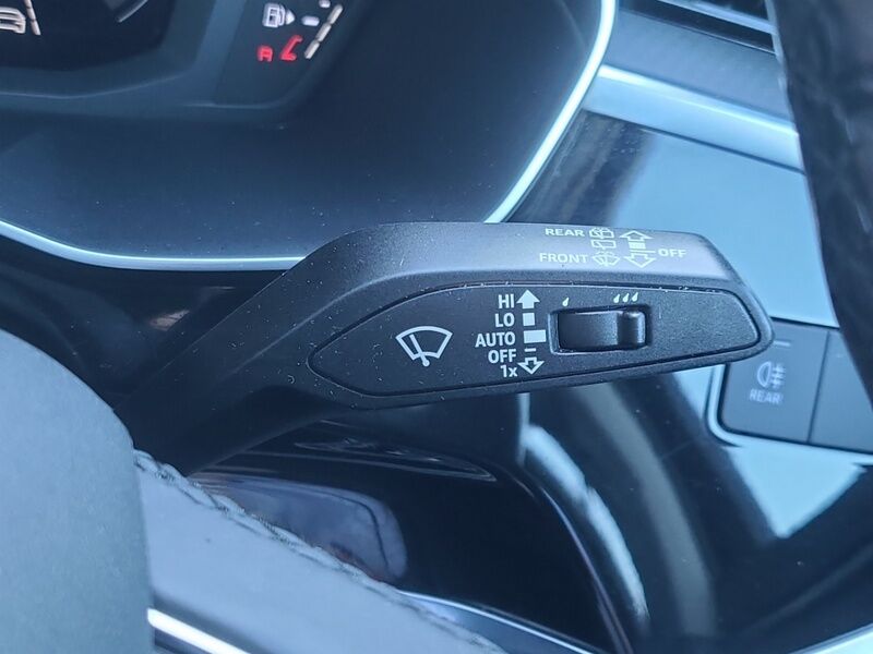 More views of Audi Q3