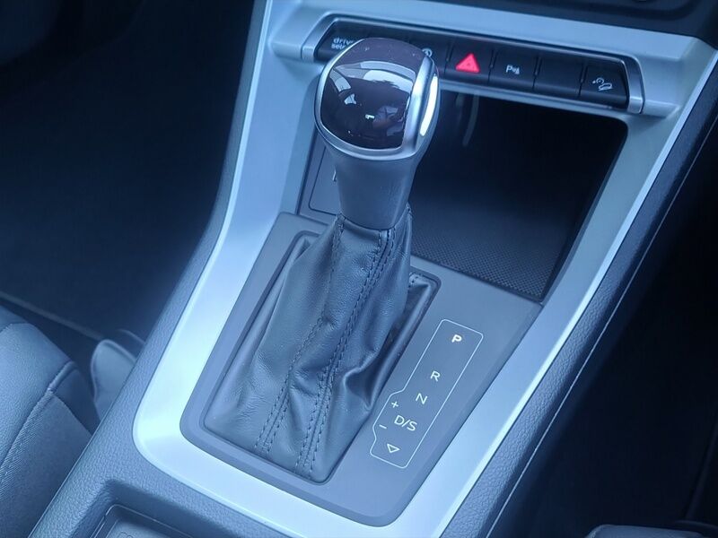 More views of Audi Q3