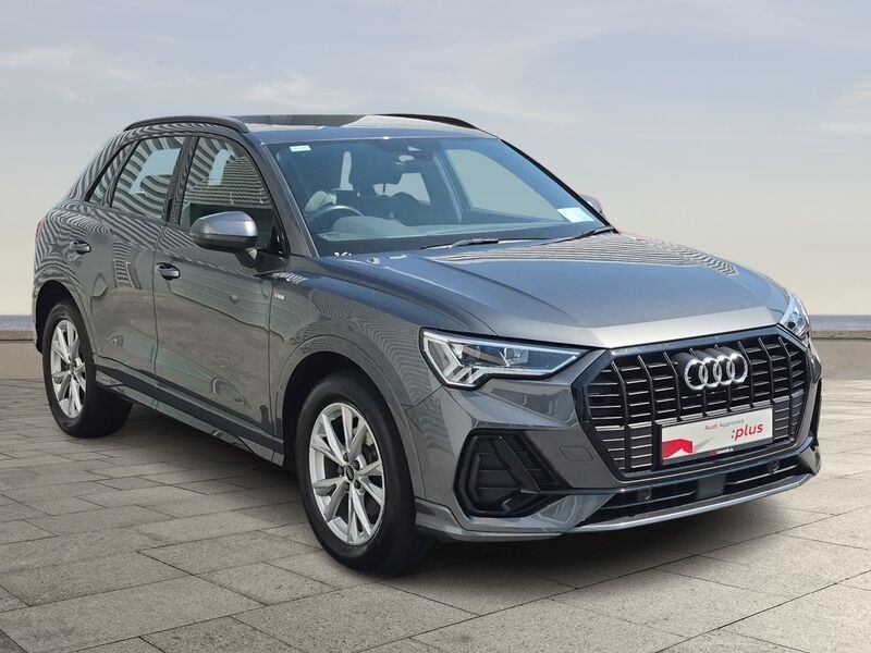 More views of Audi Q3