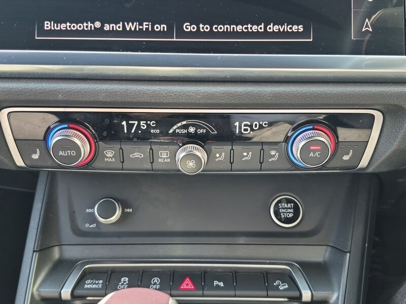 More views of Audi Q3